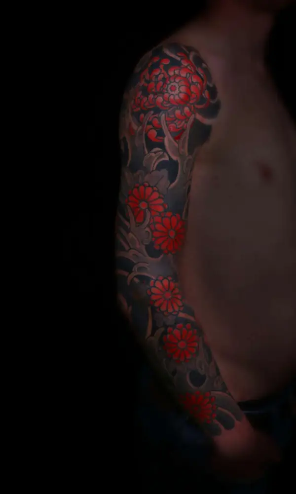 Tatouage Irezumi chrysanthème et eau